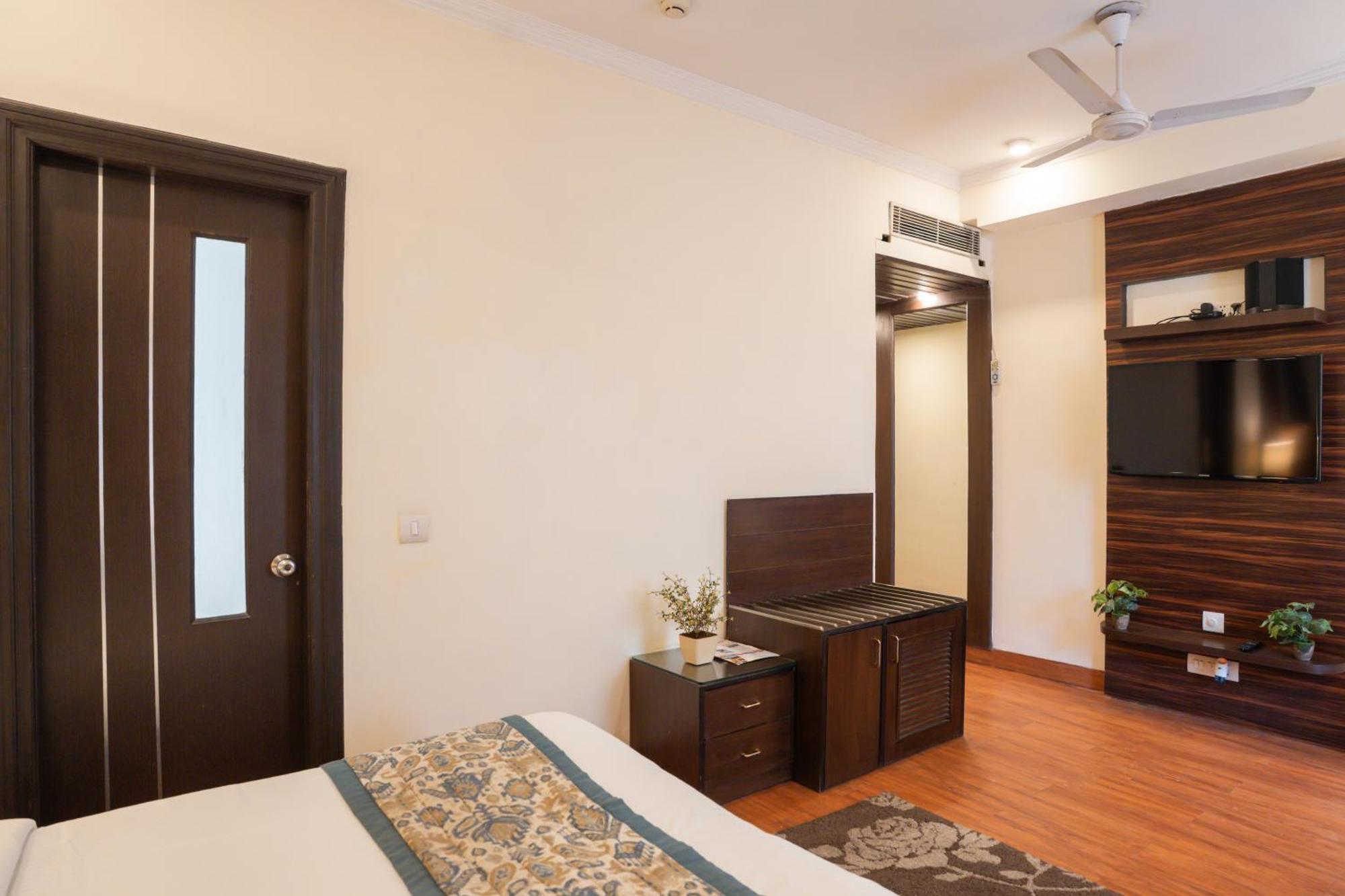 Ahuja Residency Cyber City II Gurgaon Exterior foto