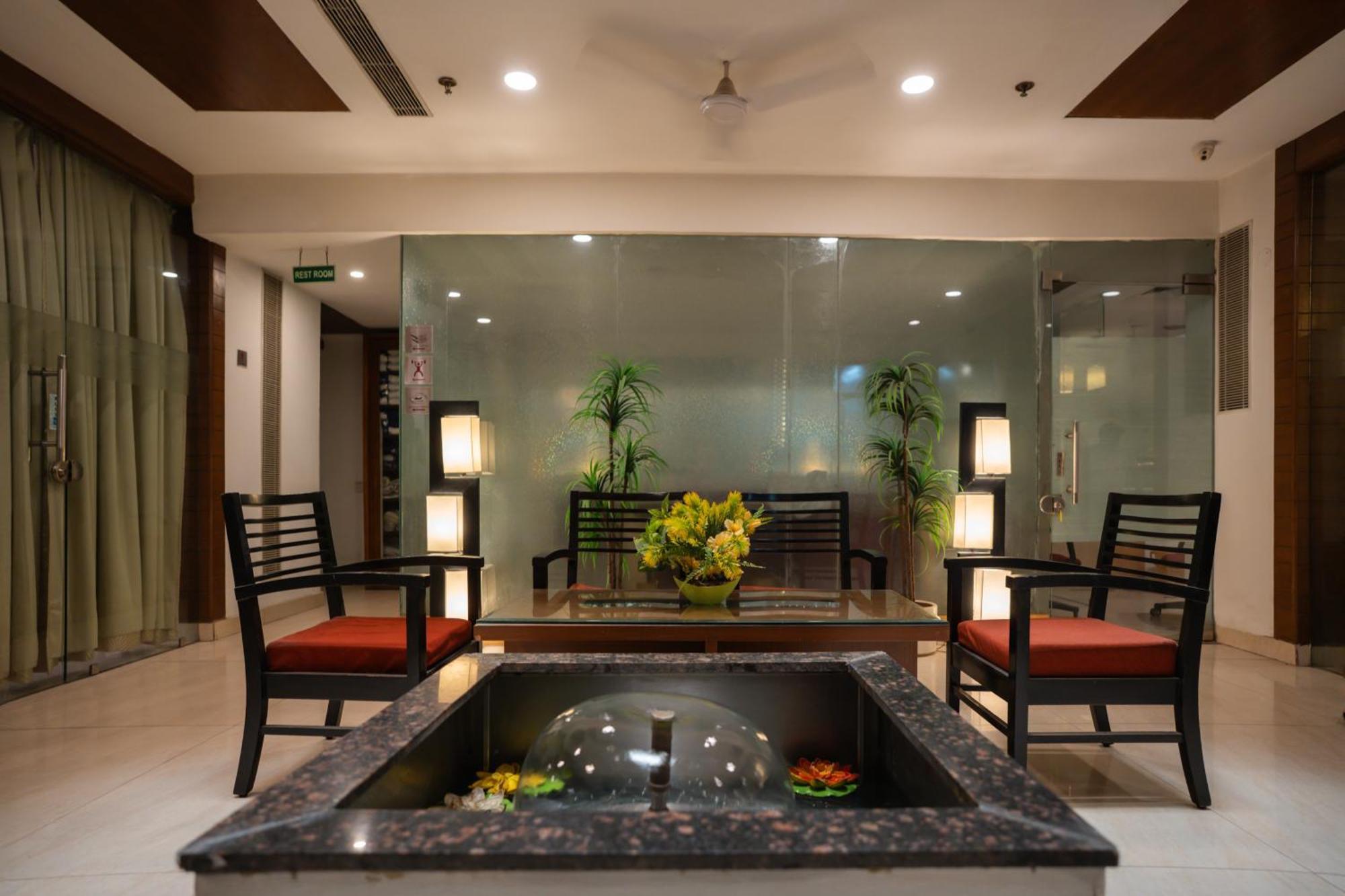 Ahuja Residency Cyber City II Gurgaon Exterior foto
